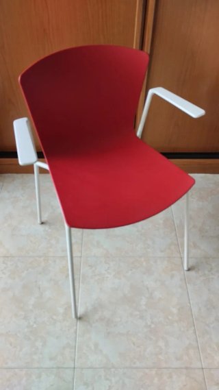 Dos Sillas Slam diseño con Brazos.Sellex original