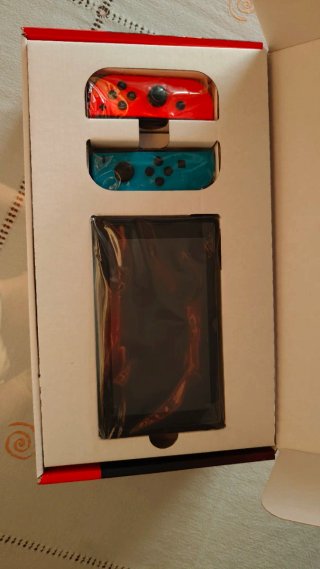 Nintendo Switch Azul y Rojo