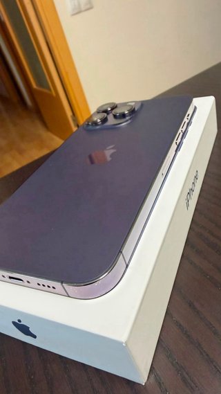 iPhone 14 Pro Max Morado