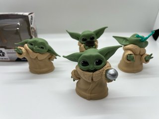 Pack 4 Figuras Grogu Bebé Yoda Hasbro
