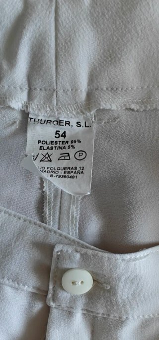 Bermuda blanca elástica talla 54