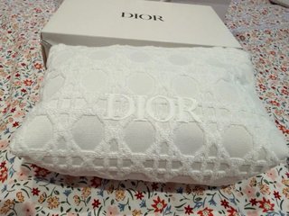 Neceser y espejito Dior Blanco y Dorado
