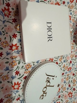 Neceser y espejito Dior Blanco y Dorado