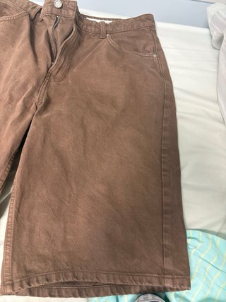 Bermudas marrones baggy