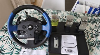 Thrustmaster T150 Pro con pedaliera T3PA