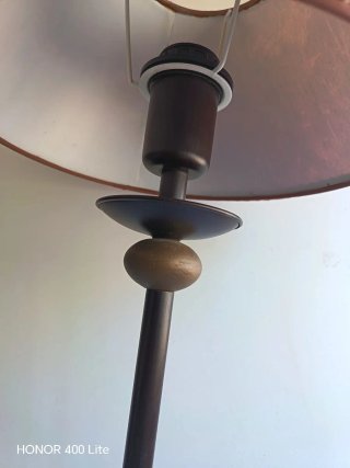 Lámpara de mesa metal pantalla granate