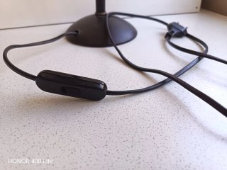 Lámpara de mesa metal pantalla granate