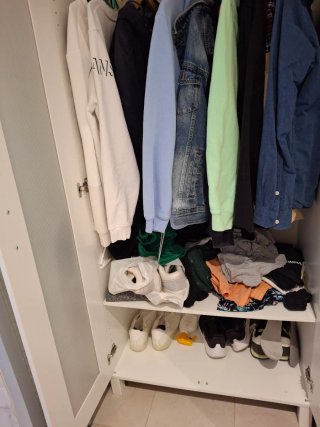 Armario blanco Ikea puertas