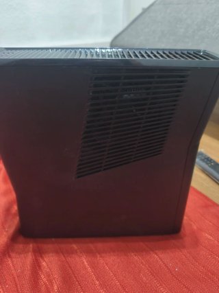 2 Xbox 360 Slim + Mandos y Accesorios