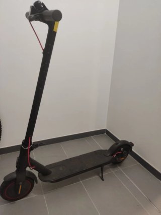 Patinete Eléctrico Xiaomi Scooter 4