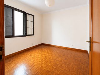 Piso 120m2 azotea 80m2 · 3dorm 2baños · garaje · V