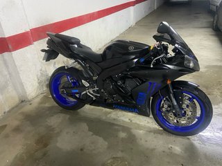 Yamaha R1 2006 Negra 71.000km
