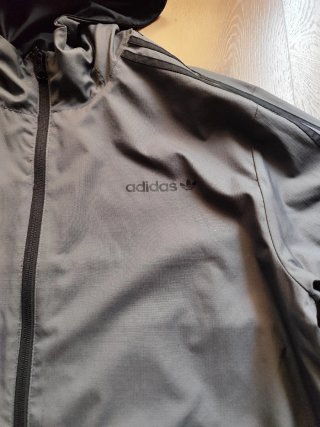 Chaqueta Adidas Verano Negra y Gris