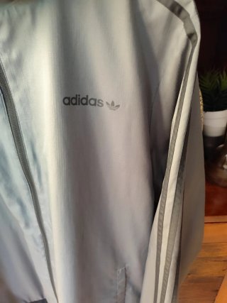Chaqueta Adidas Verano Negra y Gris