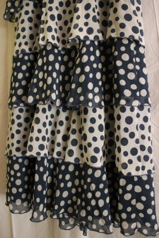 Vestido lunares volantes