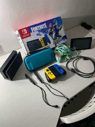 Nintendo Switch Fortnite Edición Especial