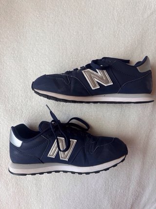 Zapatillas New Balance Azul y Plata