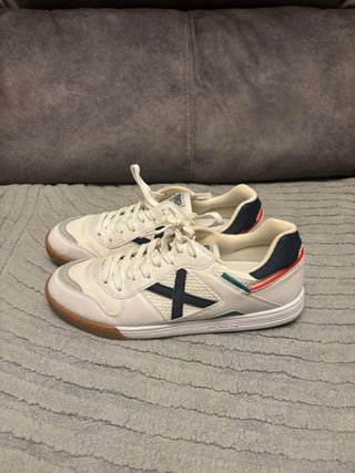 Zapatillas Munich Fútbol Sala Blancas y Azules