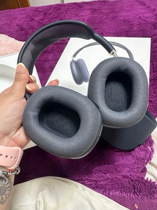 AirPods Max