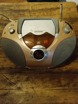 Radio CD Cassette Grundig Oro/Plata
