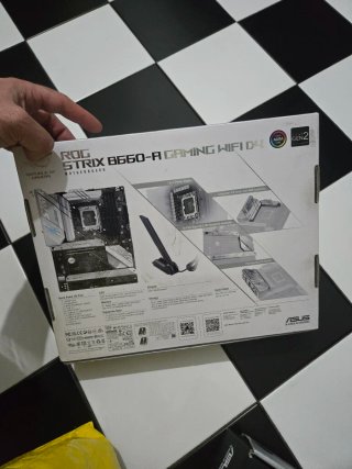 ASUS ROG Strix B660-A Gaming WiFi D4