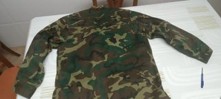 Chaqueta militar camuflaje