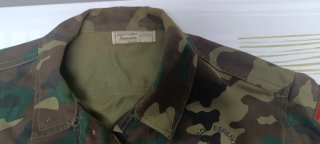 Chaqueta militar camuflaje