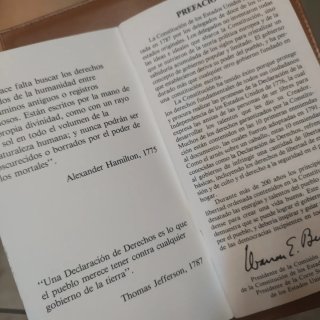 La Constitución de los Estados Unidos y La Declara