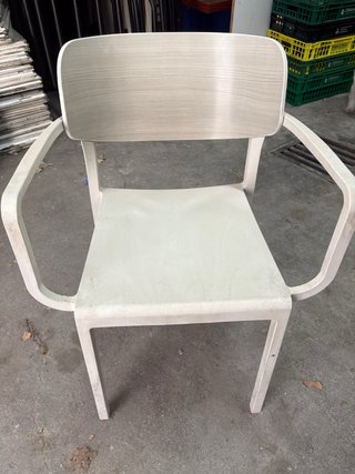 Silla Terraza Beige Resina