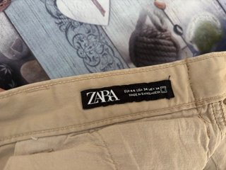 Pantalones cargo beige Zara Eur 44 Usa 34