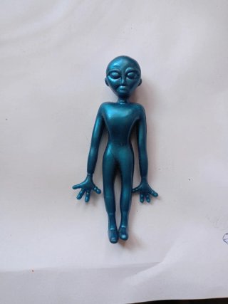Figura Alien Goma Blanda Antigua 8cm