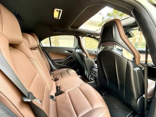 Mercedes-Benz Clase A45 AMG Edition1