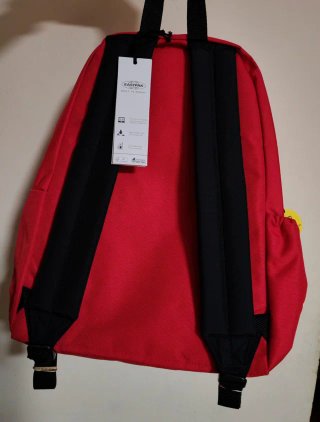 Mochila Eastpak NUEVA con etiquetas
