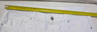 Pantalón vaquero blanco corto. Mujer. Talla 40.