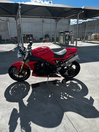 Triumph Speed Triple 1050
