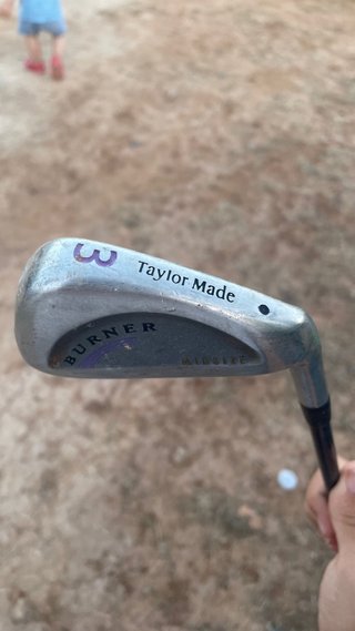 Lote 8 palos de golf Wilson X31 + TaylorMade