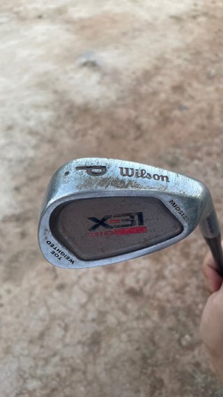 Lote 8 palos de golf Wilson X31 + TaylorMade
