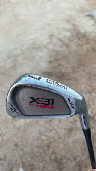 Lote 8 palos de golf Wilson X31 + TaylorMade