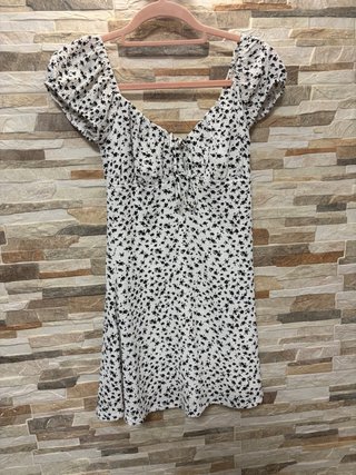 Vestido floral blanco y negro