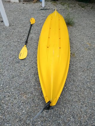 Kayak de pesca Moken amarillo
