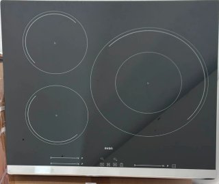 Placa Inducción Svan 3 Zonas diseño elegante