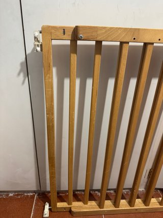Barrera de seguridad para niños de madera