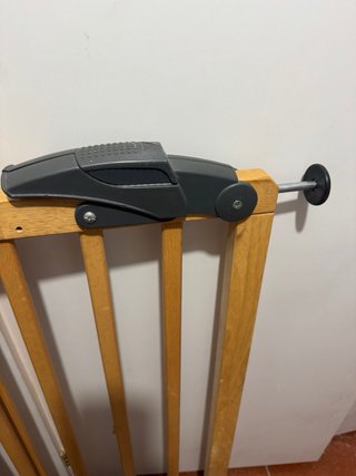 Barrera de seguridad para niños de madera