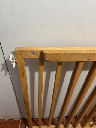 Barrera de seguridad para niños de madera