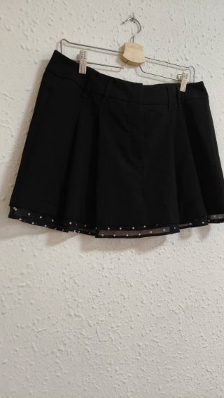 Falda negra con volantes de lunares,tipo colegiala