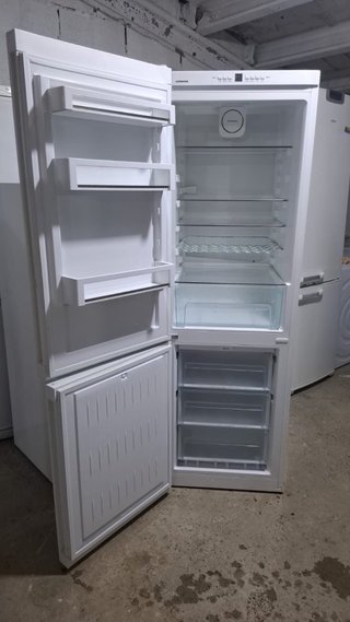 Nevera Liebherr blanca