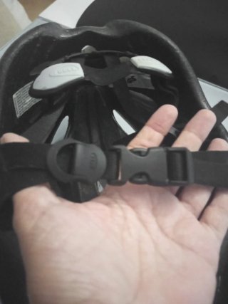 Casco Bell bici gris y negro