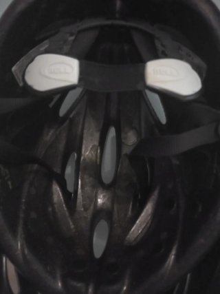 Casco Bell bici gris y negro