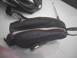 Casco Bell bici gris y negro