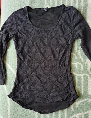 Camisa negra encaje media manga